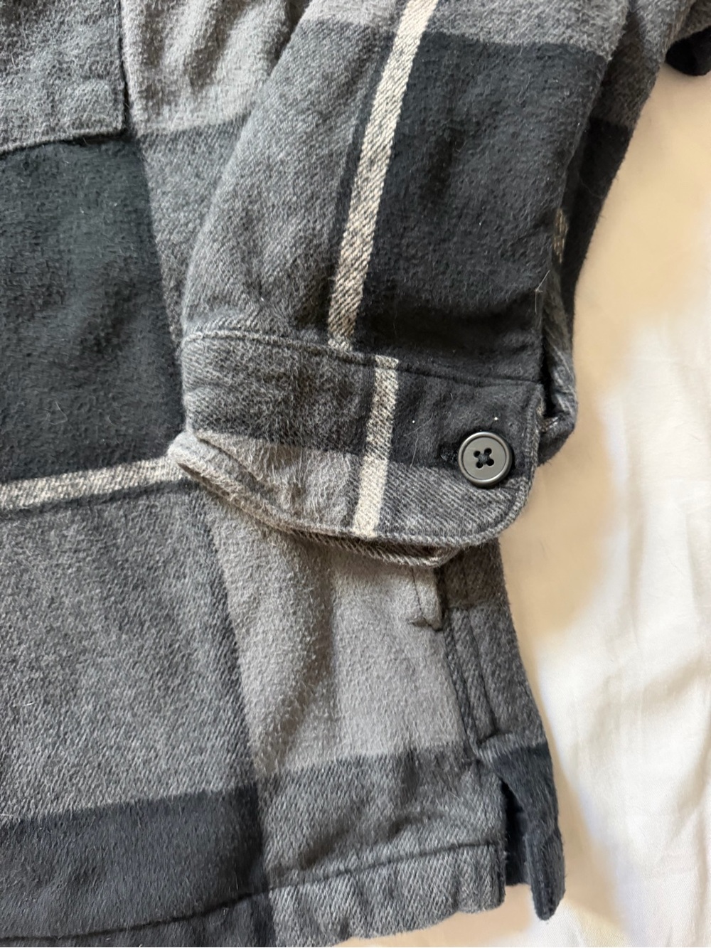 Abercrombie & Fitch Heavyweight Shirt Jacket Flannel Gray Plaid Soft AF Medium - Picture 4 of 8